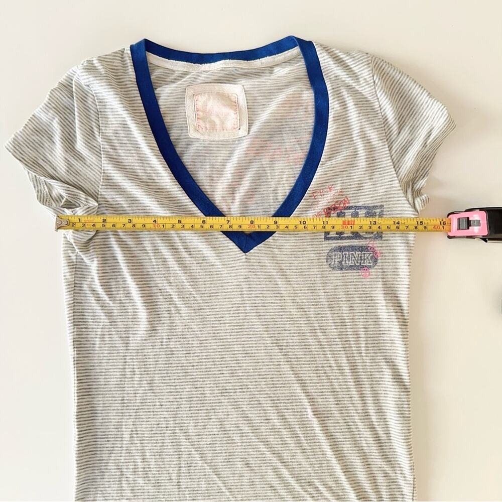 Y2K Vintage VS PINK Distressed Striped Number 86 V-Neck Tee Small - Picture 9 of 9